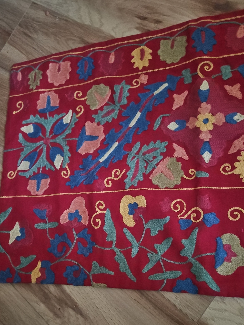 Pottery Barn Red Crewel Alessia Suzani Embroidered Cotton Pillow Sham